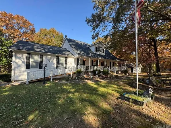 287 Country Charm Rd, Mountain View, AR 72560