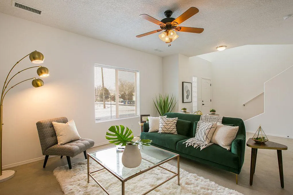 3 bed, 2.5 bath, 1800 sqft, $2,450 — Photo 3