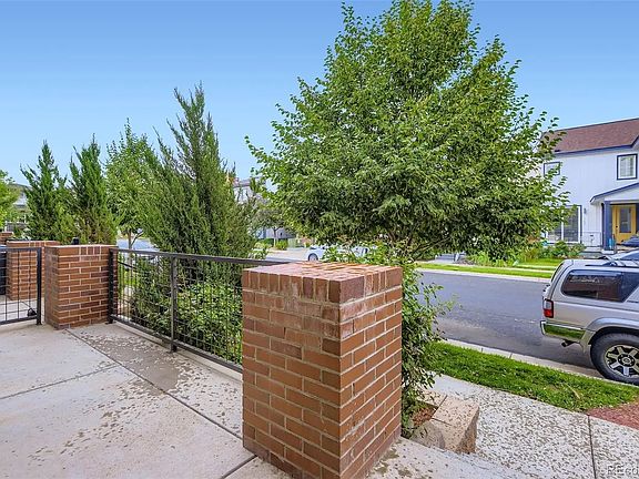 3rd image of 6757 Warren Dr