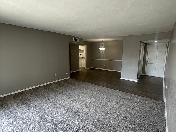3rd image of 738 Bateswood Dr #100