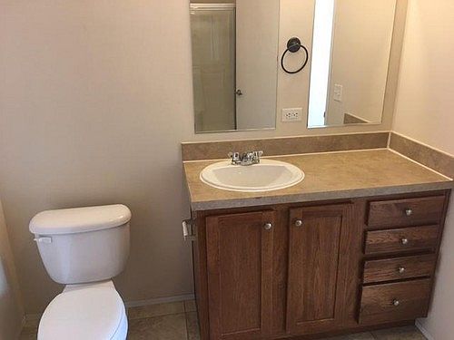 4th image of 6111 Bentwood Cir E