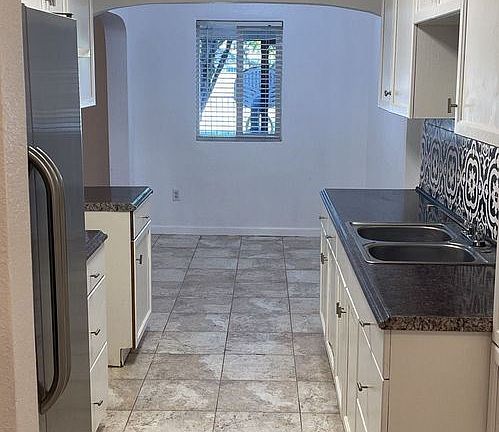 5th image of 2141 S Lee Ave #10032585