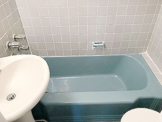 5th image of 36 E 38th St APT 2D