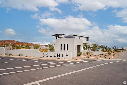 1st image of 101 E Colima Rd