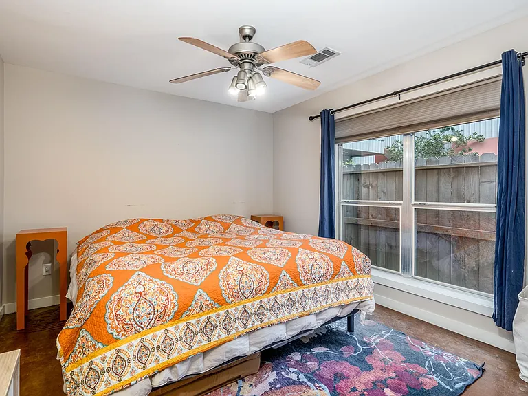 1304 Arthur St — Photo 14