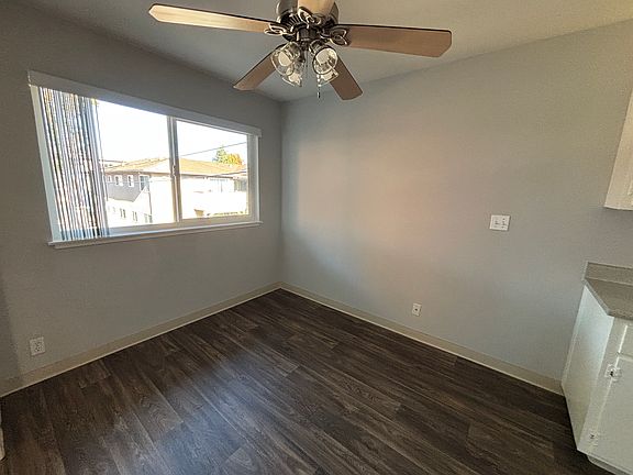5th image of 744 Coleman Ave APT I