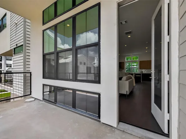 2855 Decker Pl, Houston, TX 77003