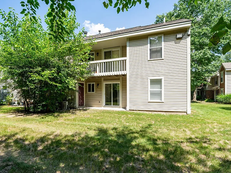 1520 Porter Cir — Photo 25