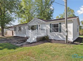 200 S Walnut St, Fayette, OH 43521