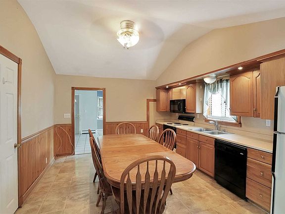 5th image of 10 Quintuck Ln