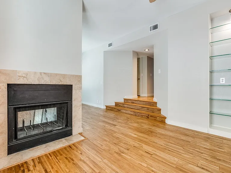 3901 Travis St #107 — Photo 3