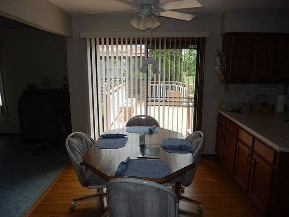 3rd image of 1205 Longford St