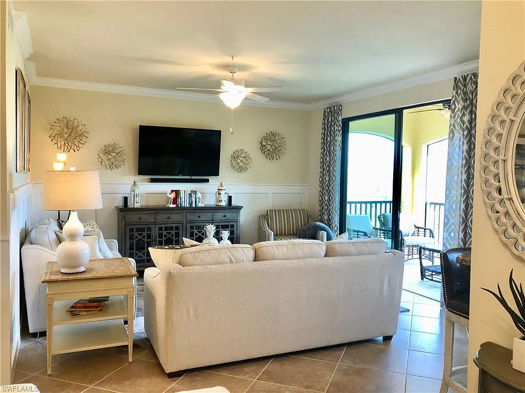 2 bed, 2.0 bath, 1137 sqft, $8,000 — Photo 4