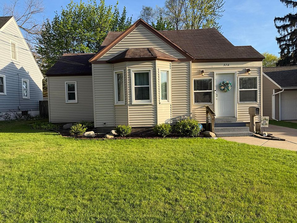 1st image of 926 N Ottillia St SE