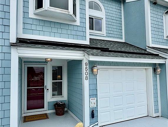4th image of 9508 Bay Front Dr