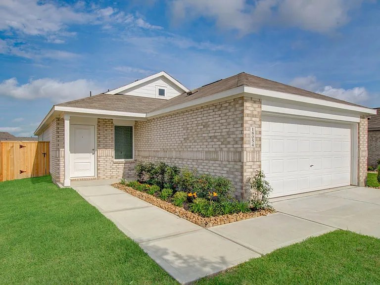 18054 Le Gotte Ln — Photo 2