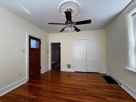 2nd image of 2224 Blendon Pl #111
