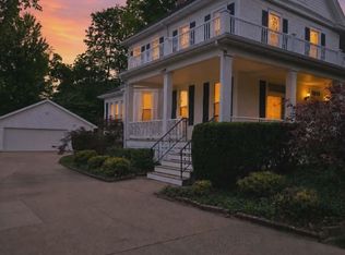 2706 Maine St, Quincy, IL 62301
