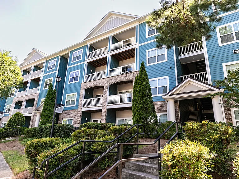 The Jackson Apartments — Photo 35
