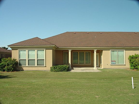 5th image of 7 Hacienda Dr