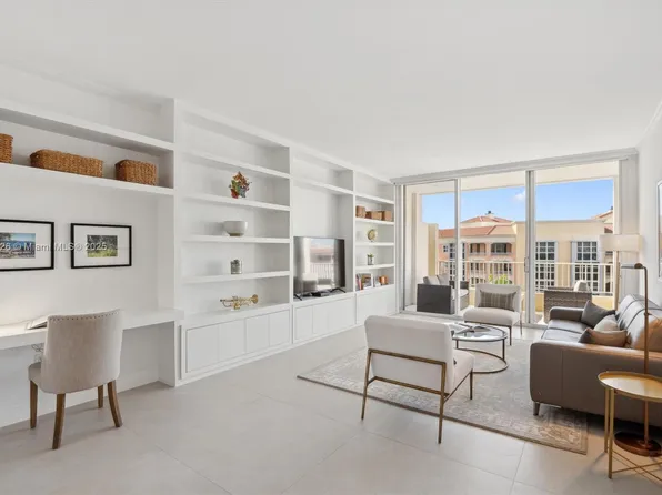 713 Crandon Blvd #Penthouse 3, Key Biscayne, FL 33149