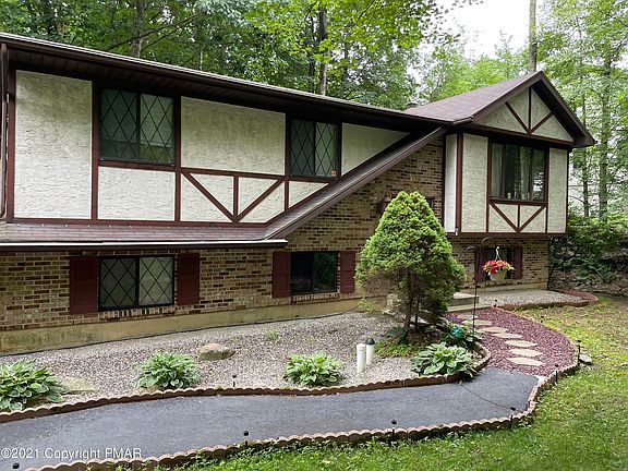 2nd image of 51 Seneca Rd