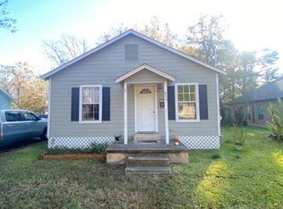 904 N Newsom St, Mineola, TX 75773