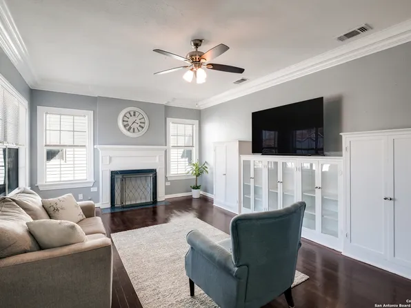 518 Astor St, San Antonio, TX 78210