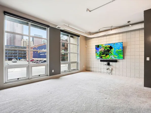 60 E Spring St APT 127, Columbus, OH 43215