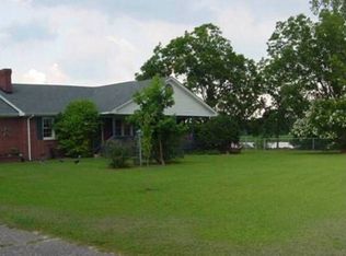 2399 Free Gospel Rd, Snow Hill, NC 28580