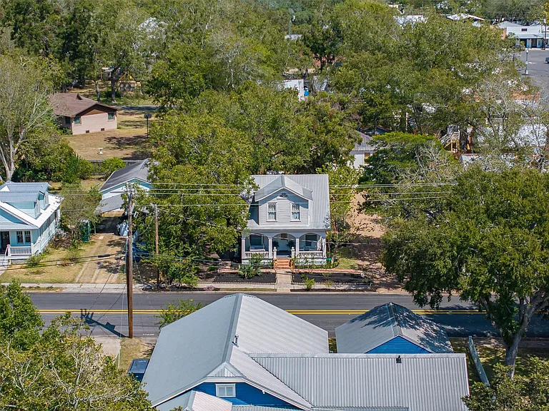 206 N Rusk St — Photo 47