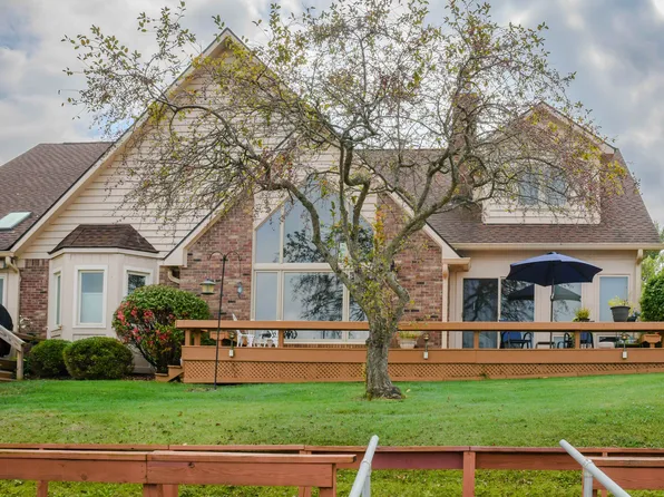 5240 Boardwalk Pl, Indianapolis, IN 46220