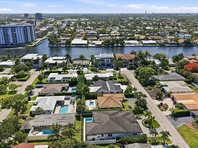 4454 W Tradewinds Ave — Photo 32