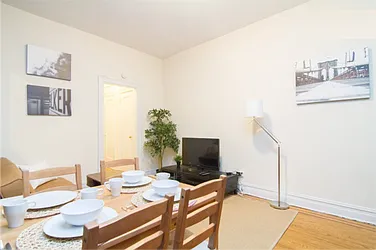 Rented by ER (DO NOT USE)