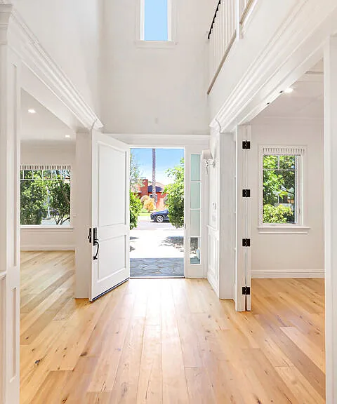 11540 Clover Ave — Photo 3