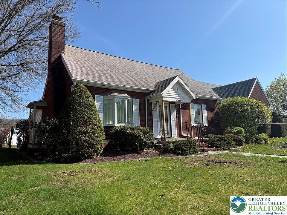 1st image of 8 Meadow Ave