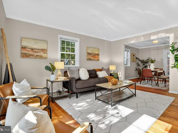 6711 Kenwood Forest Ln #46, Chevy Chase, MD 20815