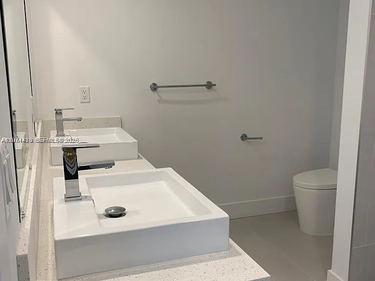 13800 Highland Dr #403 — Photo 7