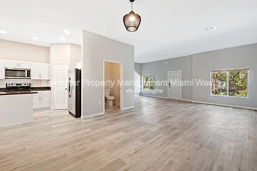 1609 SE 23rd Way Photo 1