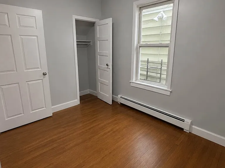 6 Clinton Ave #1 — Photo 2