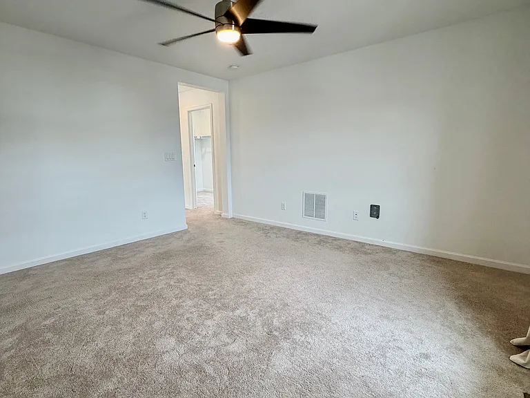 23920 E 34th Ave — Photo 5