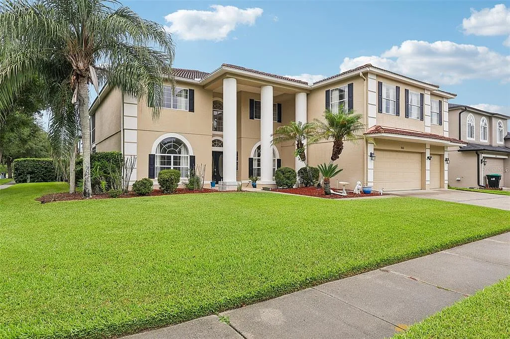 5 bed, 4.0 bath, 4059 sqft, $4,500 — Photo 2
