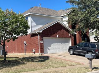 229 Heritage Dr, Crowley, TX 76036