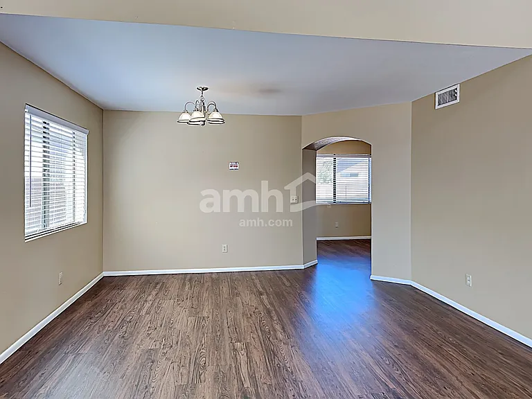 9957 E Paseo — Photo 4