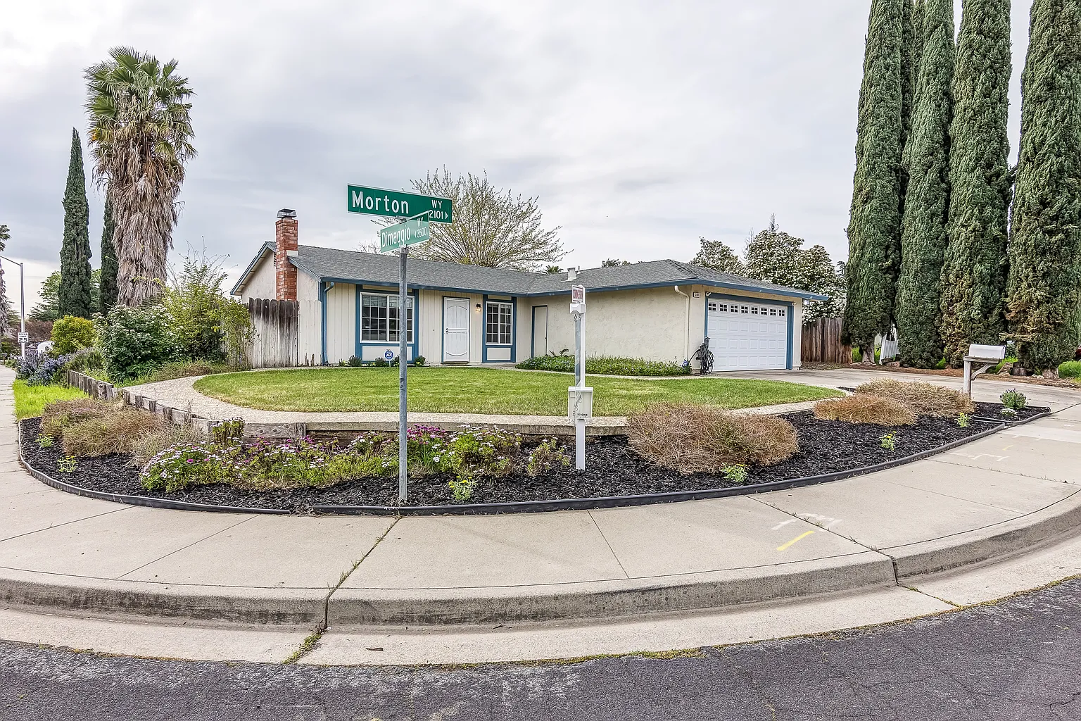 2101 Morton Way photo 1
