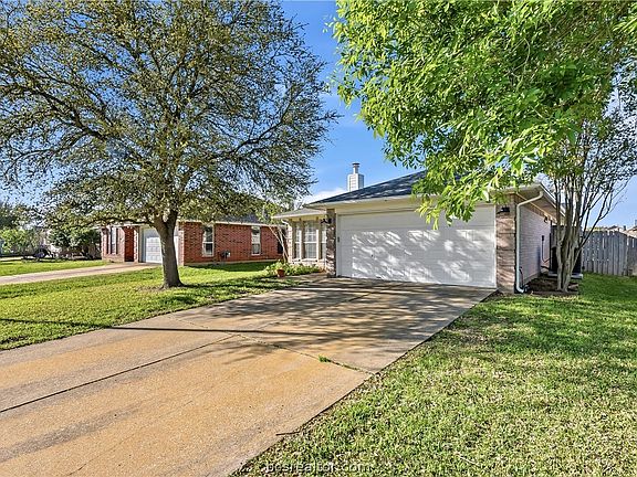 2nd image of 3707 Marielene Cir