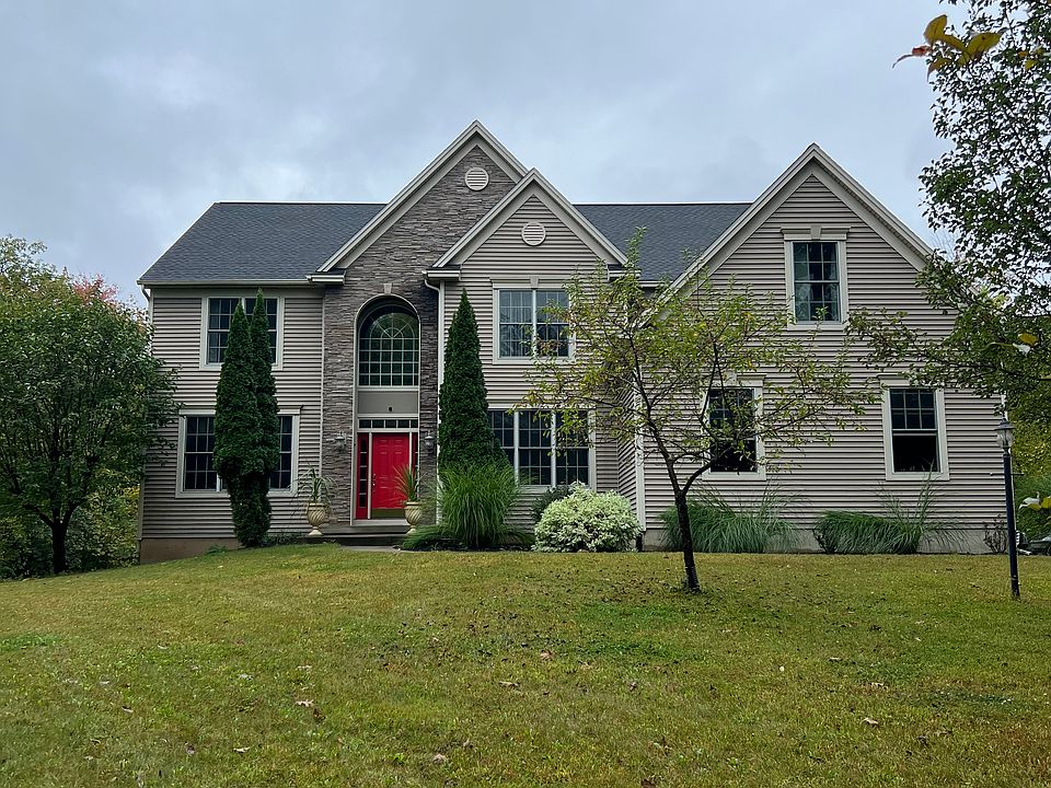 1st image of 7 Eleanor Ct
