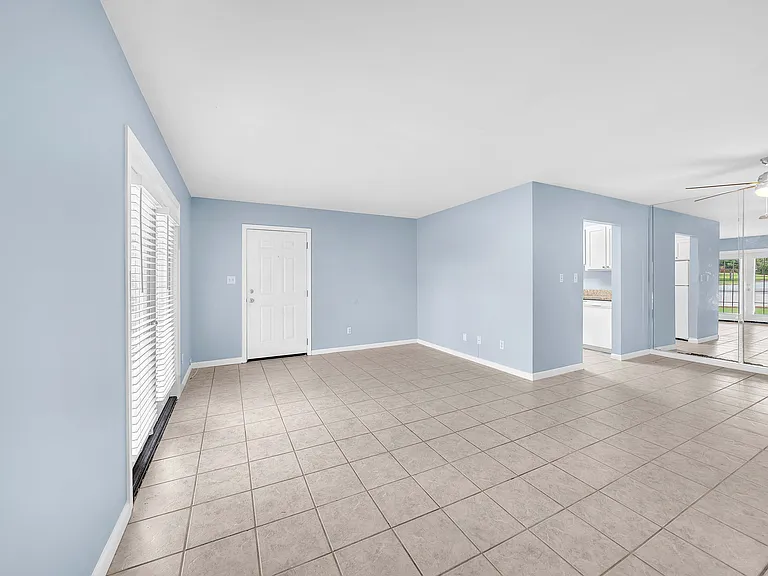 2100 W Beach Dr #A101 — Photo 9