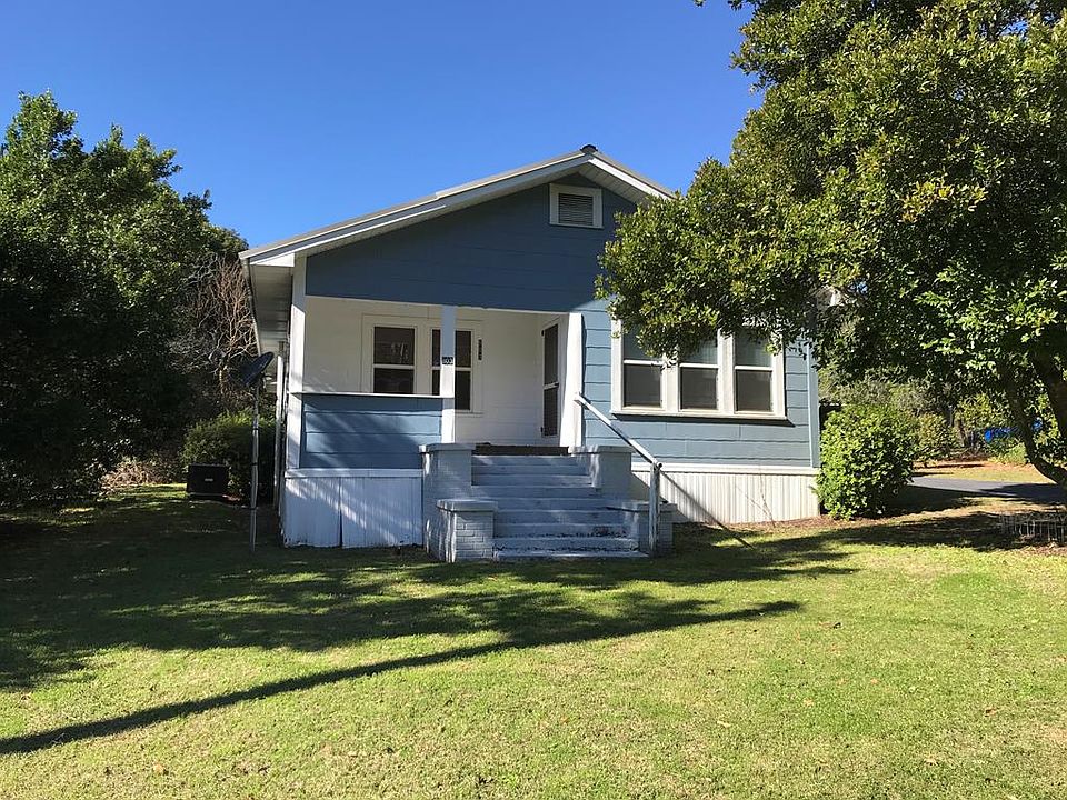 1st image of 803 Daughtry Ave N