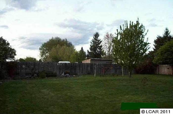 2nd image of 1433 Hemlock Ave